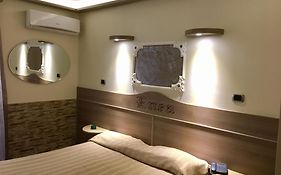 Hotel Iris